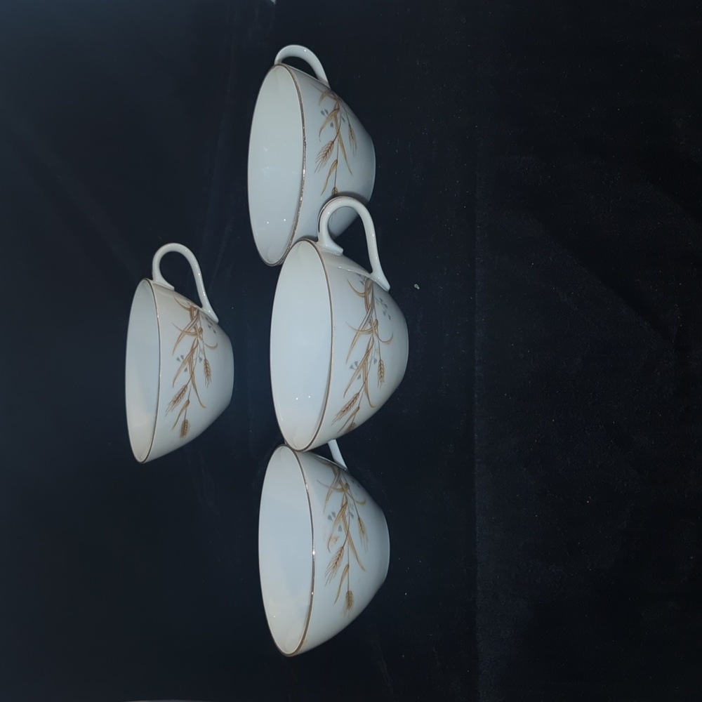 Violet China Golden Wheat Cups